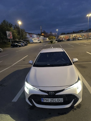 Toyota Corolla 1.8 hybrid  - imagine 2