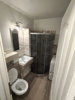 Închiriez garsonieră confort 1 - zona Lebăda - imagine 6