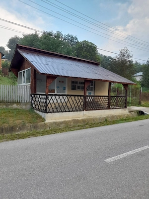 Casă cu 4 dormitoare și teren de 2.000 mp   Ariceștii Zeletin - imagine 2