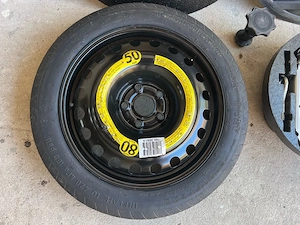 Roata de rezerva Audi A4 B7 originala cu cric si cheie de roti