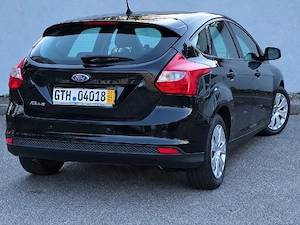Ford Focus 1.6 benzină clasic MPI, Climă, senzori  - imagine 4