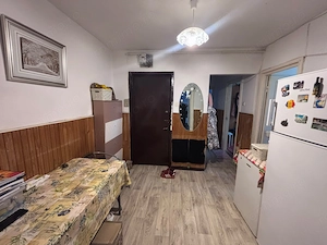 Apartament, luminos si spatios, spre vanzare, in cart. Dambu