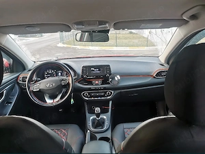Hyundai i30 1.5 benzină, 110 CP, 2  km, primul proprietar - imagine 6