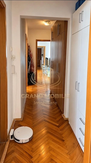 Apartament cu 3 camere Calea Girocului - imagine 3