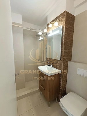 Apartament 83 mp, 3 camere, zona Dacia, 2 băi, balcon, mobilat complet - imagine 5