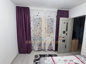Apartament 3 camere, etaj 2, balcon închis, Calea Șagului - imagine 2