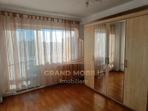Apartament 83 mp, 3 camere, zona Dacia, 2 băi, balcon, mobilat complet - imagine 8