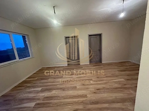 Vânzare jumătate de duplex în Ghiroda