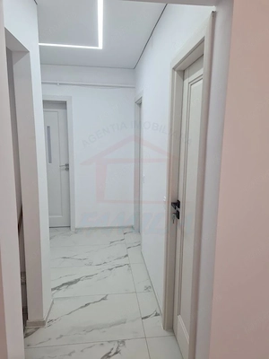 APARTAMENT CU 3 CAMERE | MICRO 19| 69.000 € - imagine 5