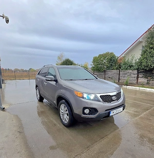 Vand Kia Sorento - imagine 3