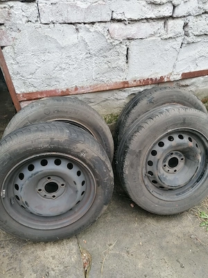 Vand jante de tablă, de 14 inch cu 100 mm intre prezoane