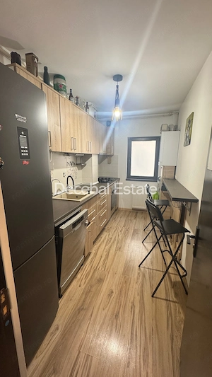 Apartament 3 camere de vanzare zona Trapezului mobilat si utilat