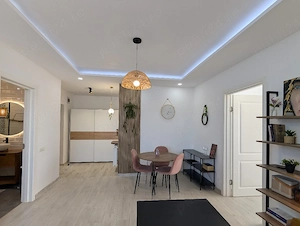 Proprietar: 2 camere + terasă 20 mp + parcare subterană, etaj 3r (Abatorului 5, Florești, Cluj),