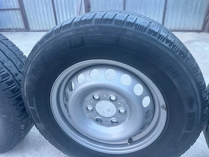 Rotti de iarna Michelin 235 65 R16C - imagine 3