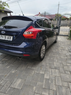 Ford focus 1,6 benzina ecobust proprietar - imagine 4