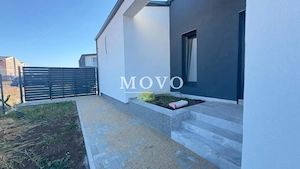 Casa individuala cu 4 camere, teren 614mp, in Giarmata. - imagine 17