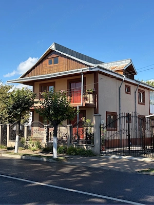 Casa din caramida cu o suprafata de 205 mp compusa din demisol, parter si etaj. - imagine 6