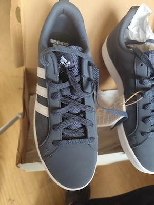Pantofi sport Adidas