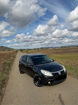 Dacia sandero - imagine 2