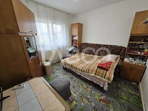 Apartament decomandat 2 camere etaj3 balcon pivnita Vasile Aaron Sibiu - imagine 3