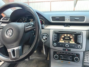 Volkswagen Passat B7 Combi - imagine 2