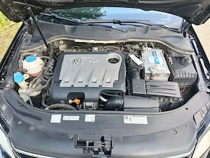 Volkswagen Passat B7 Combi - imagine 6