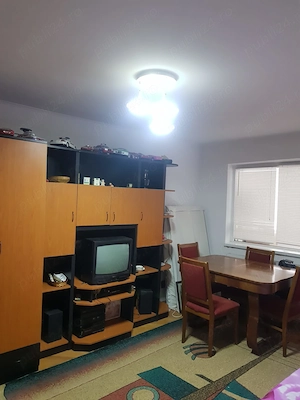 Vand apartament 3 camere  - imagine 6