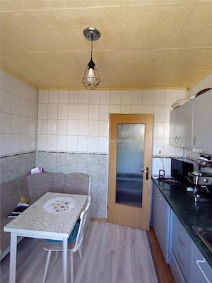 Apartament 3 semidecomandat, etaj 3 - Valea Rosie - imagine 5