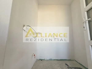CASA INDIVIDUALA 6 CAMERE | 3 BAI | 3 DRESSINGURI | 550 MP | BERCENI - imagine 12
