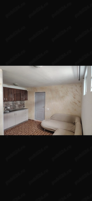 Proprietar închiriez casă la curte în comuna Berceni Ilfov  - imagine 2