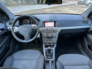 Opel Astra H 1.9cdti 2007 - imagine 4