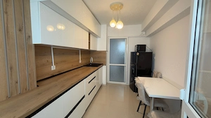  Apartament cu 3 camere de inchiriat- zona General - imagine 7