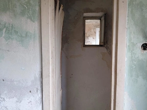 Apartament 4 camere etaj 1 pentru renovare  in Peregu Mare - imagine 10