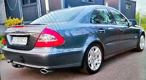 Mercedes-Benz E 200 Kompressor (2006)1.8 benzină 184 cp transmisie aut pachet sport rulaj 211000 km. - imagine 2