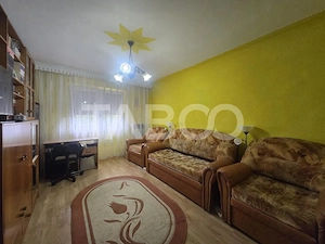 Garsoniera de vanzare mobilata utilata 22 mpu zona Lazaret Sibiu - imagine 2
