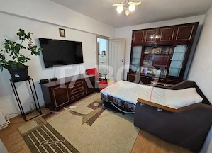Apartament decomandat mobilat balcon pivnita zona Mihai Viteazul Sibiu