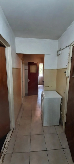 Vanzare Apartament  3 camere decomandat, parter, 68 mp,  metrou Valea Ialomiței - imagine 2