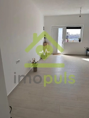 Apartament la casa, gradina proprie - imagine 3