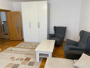 De Închiriat Apartament 2 Camere, Decomandat Calea Calarasilor - imagine 2