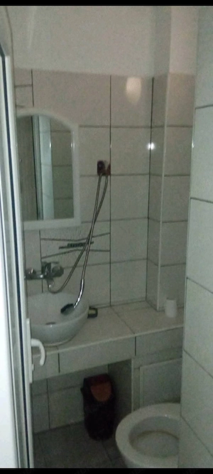 Inchiriez garsoniera zona Tomis Nord,pe termen lung sau scurt - imagine 3
