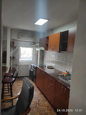 Garsoniera langa metrou Piata Muncii-Mieilor - imagine 5
