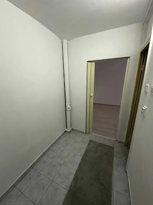 GARSONIERA ZONA LIPOVEI-HOLDELOR LA 65.000 euro - imagine 7