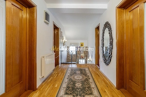 Vilă individuală cu 5 camere, piscină și curte generoasă | Mogoșoaia - imagine 18