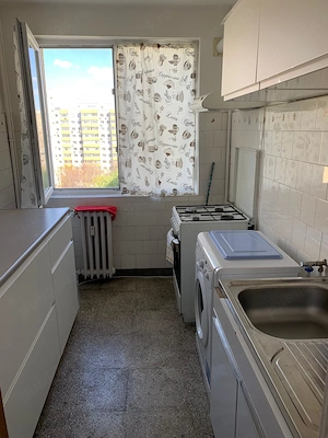 Vand apartament luminos situat pe strada Masina de Paine-zona Obor  - imagine 4