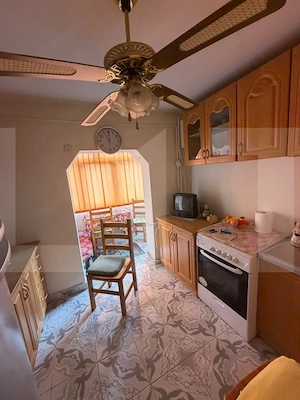 Apartament 3 camere, 72 mp, zona Rovine  - imagine 5