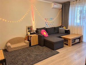 Apartament cu 3 camere, balcon, boxa si parcare concesionata - imagine 2