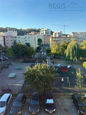 Apartament cu 3 camere, balcon, boxa si parcare concesionata - imagine 10