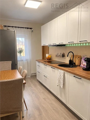 Apartament cu 3 camere, balcon, boxa si parcare concesionata - imagine 6