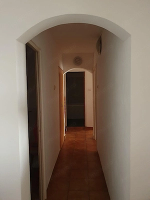 Închiriez 3 camere lângă metrou Dristor - imagine 8