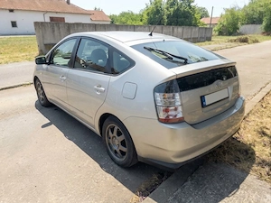 Vând nu schimb Toyota Prius 2  - imagine 3
